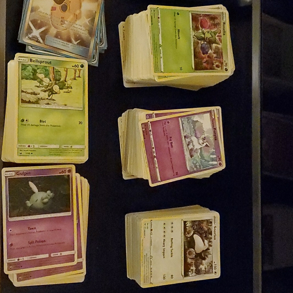 60 cards packs of Pokemon cards